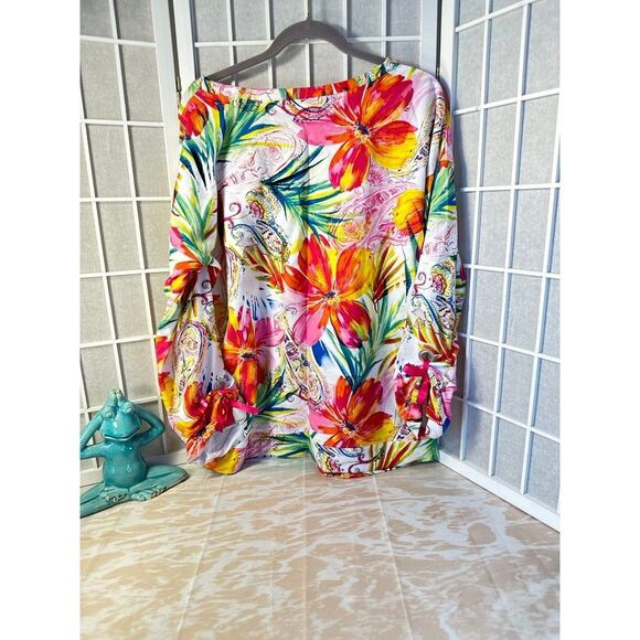 Floral Top - Picture 3 of 11